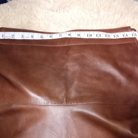 HIGH WASTED LEATHER SKIRT - Picture 7 of 10
